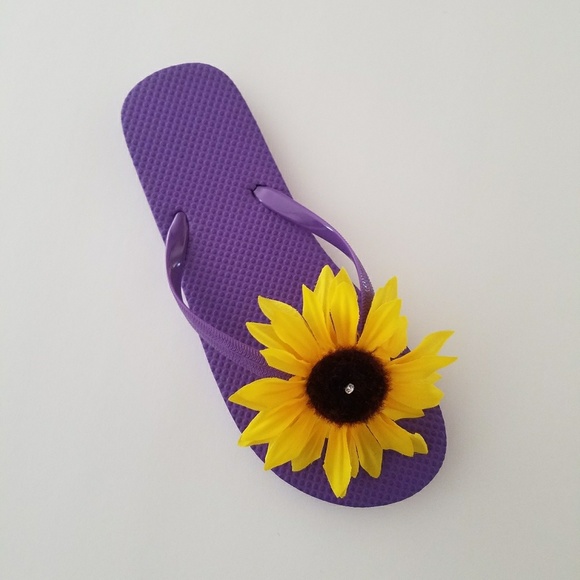 🦎Flower Flip Flops💦 - Picture 2 of 8